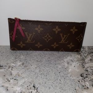 Louis Vuitton wallet insert